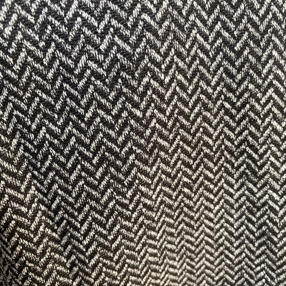 NWT Hem & Thread Chevron Jacquard Textured Crop Blazer flattering 1 button close - Picture 6 of 11